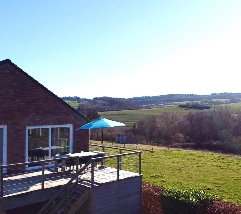 Huis Met Zonneterras, Tuin En Panoramisch Uitzicht Wellin Esterno foto